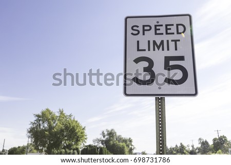 Thirty five mile per hour speed limit sign