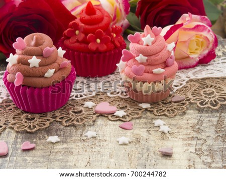 tasteful cupcakes, beautiful decorated