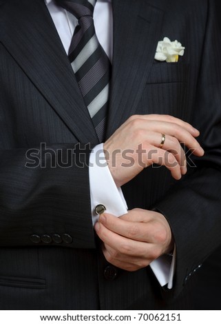 How to tie wrists with a necktie