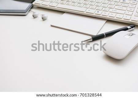 Office object, desktop, pen, keyboard, mouse, Notepad, tablet PC, headphones, background