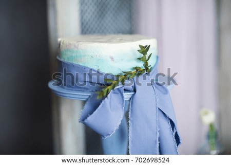 white blue cake