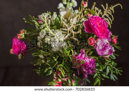 pink rose bouquet in a rustic style