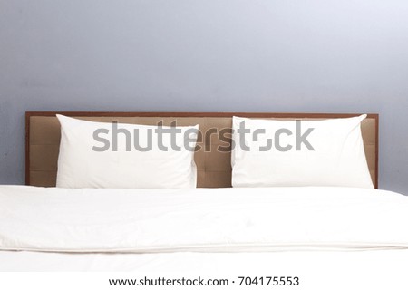 white hotel pillow on the bed