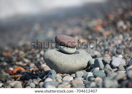 Stones balance on the seashore