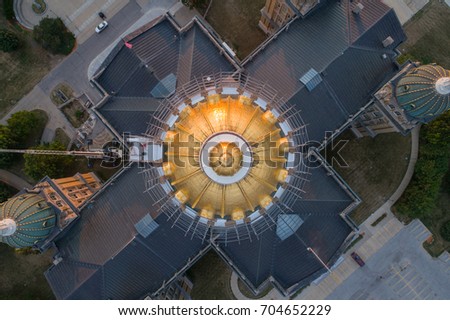Aerial image of the Iowa State Capitol Buidling shot from directly above