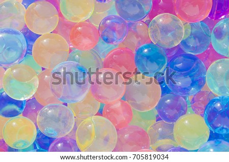 Colored balls of Aqvagel