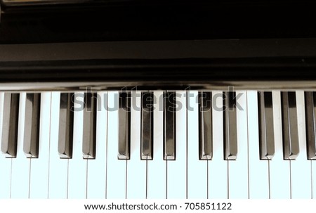 Piano Upright Keyboard in black and white
