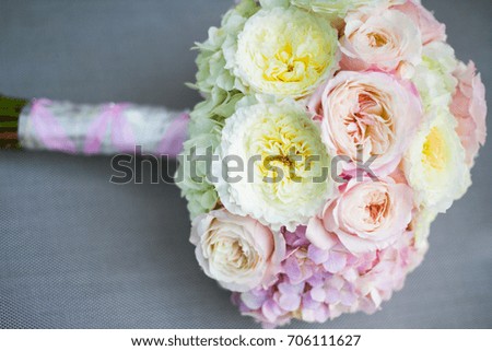 bouquet of wedding flowers before the wedding. wedding flowers from rose flower.