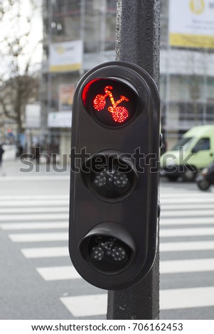 Traffic light for bikes - close up