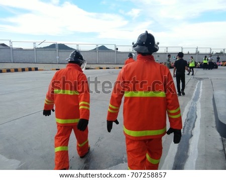 A fireman is a firefighter. It may also be used restrictively to refer only to male firefighters.