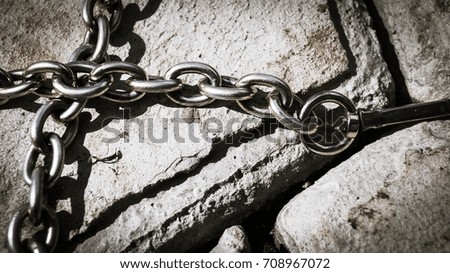 Thick chains on a concrete background