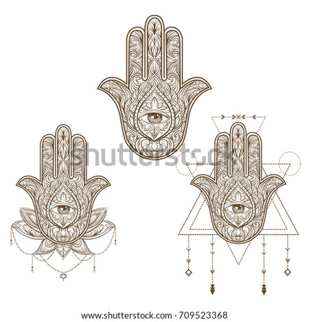 Hand drawn Ornate amulet Hamsa Hand of Fatima. Ethnic amulet common in Indian, Arabic and Jewish cultures.