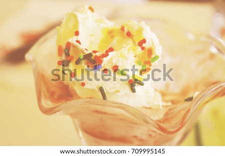 Image of ice cream,strawberry
