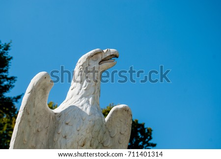 Sculpture of an eagle.