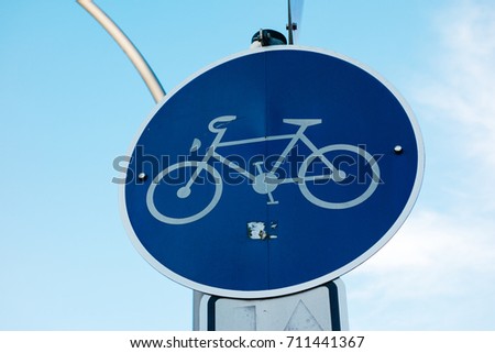 blue bicycle traffic sign