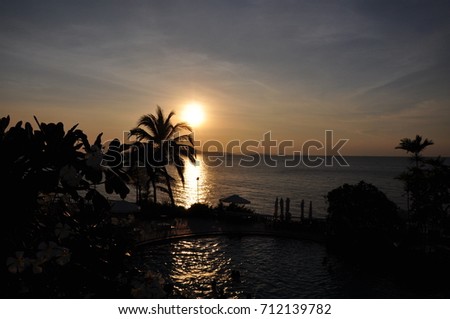 sun set at the sea