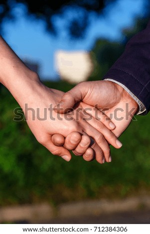 hand in hand
