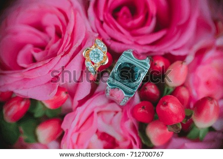 the ring with rose