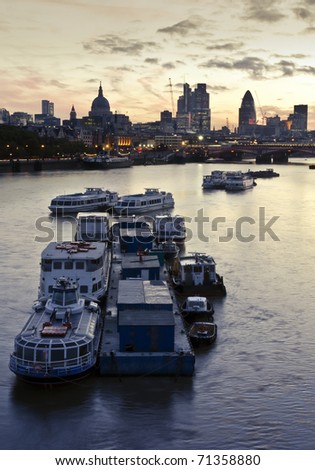 London at dawn. St Paul's Cathedral and financial district, Tower 42, 'Gerhkin', Blackfriars Bridge