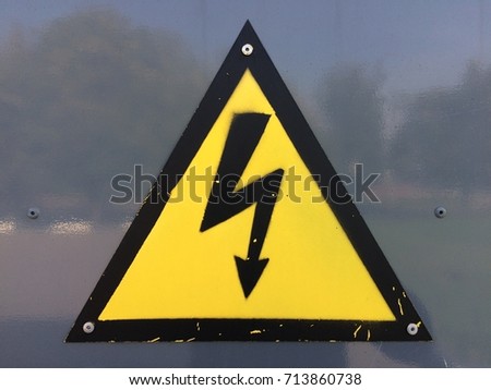 Warning voltage
