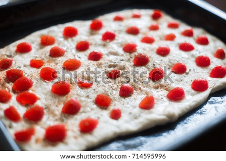 focaccia with cherry tomatoes