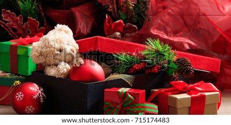 Christmas decoration, teddy bear in a box