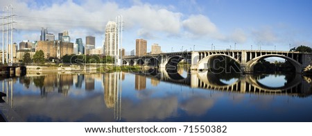 Panoramic Minneapolis - view with Mississippi River