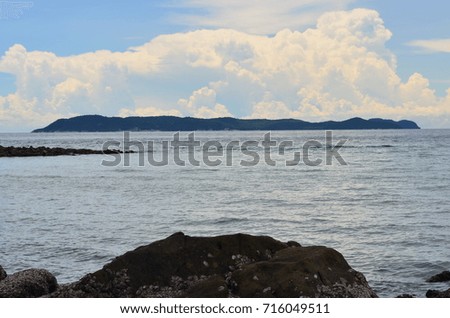 Seascape in tropical city, sea view of Hoh Larn, Pattaya, Thailand.