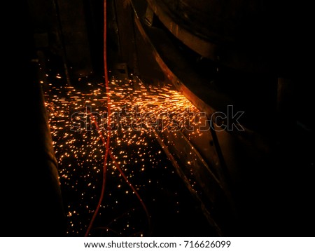 fire of the welding plate in the maintenance job