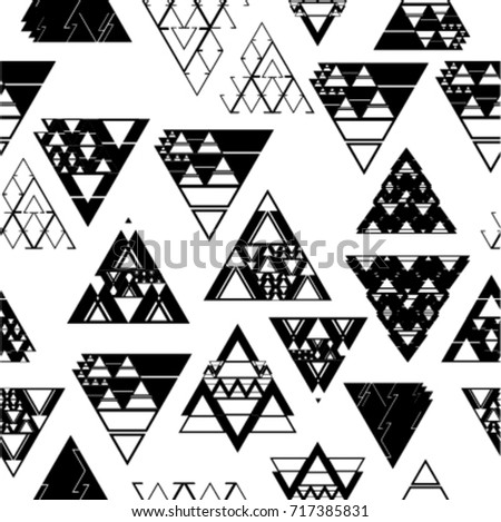 Trendy seamless pattern in Memphis style . Modern design . Repeating smooth lines vector background . Cool geometric background. Technology Backdrop. Triangle Shapes.