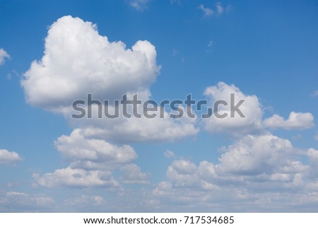 Light gentle cloud on a blue sky, natural background