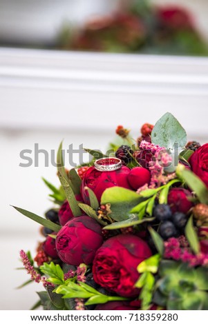 Wedding bouquet with wedding ring