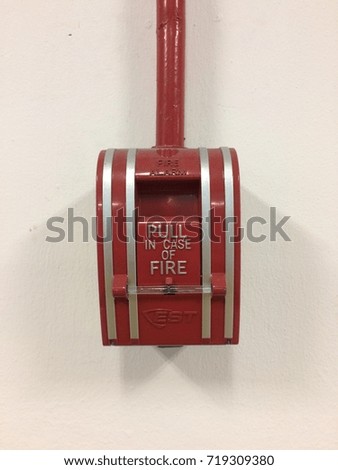 Red fire alarm for fire fighting equipment