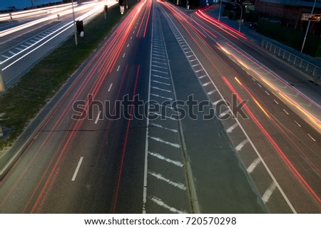 City trafic in red lines