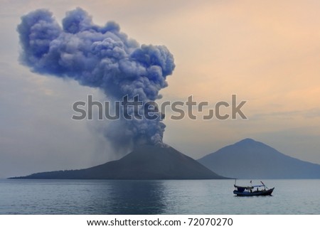 Volcano eruption. Anak Krakatau, Indonesia Royalty-Free Stock Photo #72070270