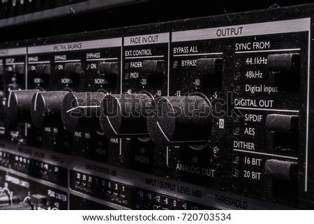 Audio Equipment ,Mastering unit
