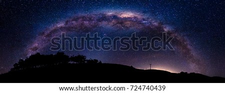 Milky Way arch over Akaroa