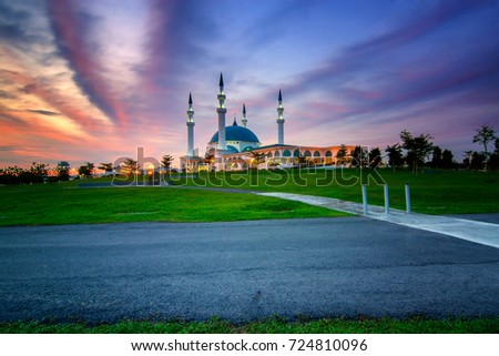 Sultan Iskandar Mosque Bandar Dato Onn Building Royalty Free Stock Photo 503365567 Avopix Com