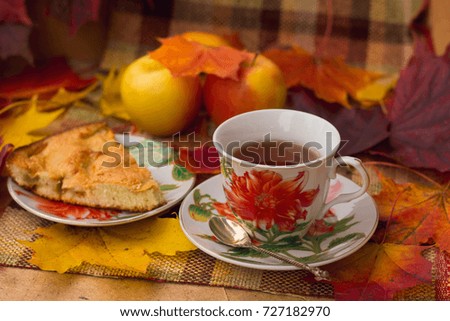 Tea with apple pie