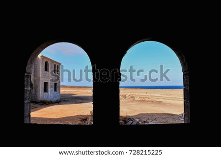 Photo Picture of an Abandoned Desert House Exterior