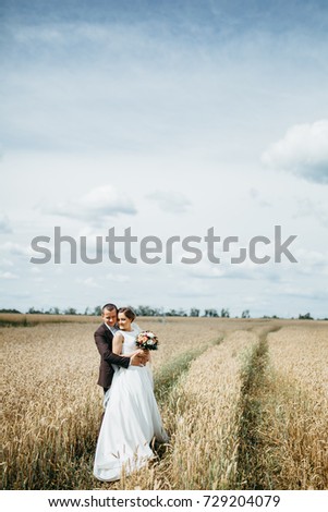 Wedding walk in the field