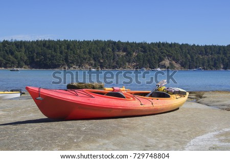 A kayak on the beach at Tribune Bay Provincial Park in Hornby Island.
