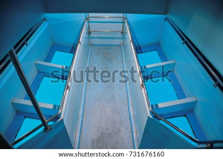 picture of a classic Glass Bottom Boat in the water