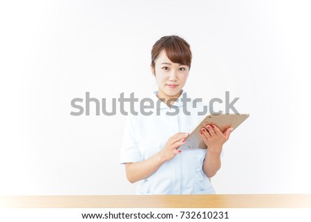 Nurse watching electronic chart