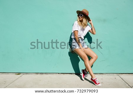 fashionista girl standing in the backstreet of Los Angeles. Royalty-Free Stock Photo #732979093