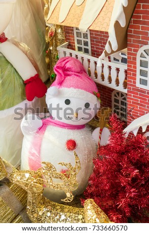 snowman with Christmas decoration