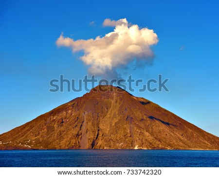  Volcano Stromboli Archipelago Eolie Sicily Italy Royalty-Free Stock Photo #733742320