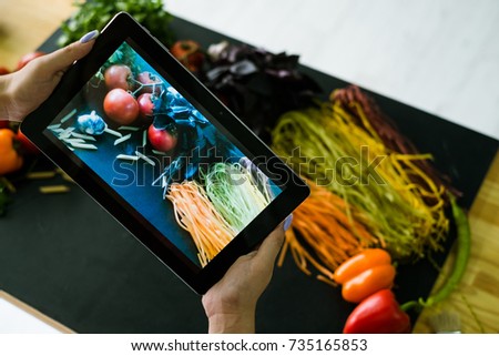 mobile food photography advertisment photo e-commerce technology concept