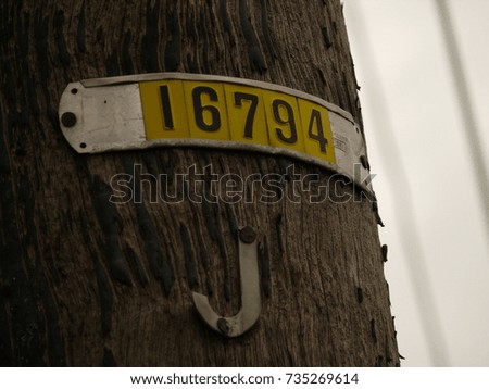 Numbers on a pole 