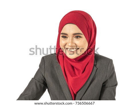 Veiled young businesswoman working with muslimah lifestyle.